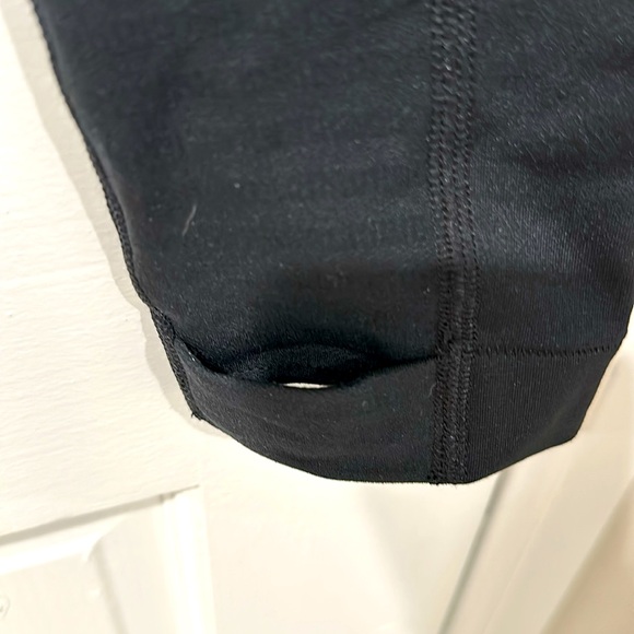 NIKE PRO quarter zip Dri-Fit pullover with thumb holes - Picture 3 of 5